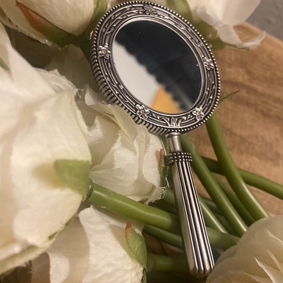 Other - 🎀 Super Cute mini purse makeup bag mirror. 💄